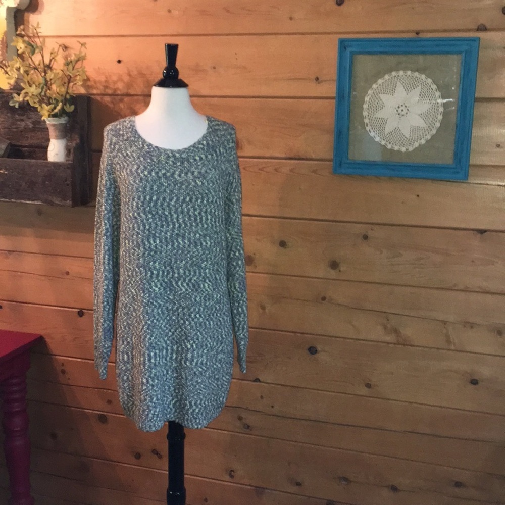 ⚜️Bar III long sweater or dress⚜️